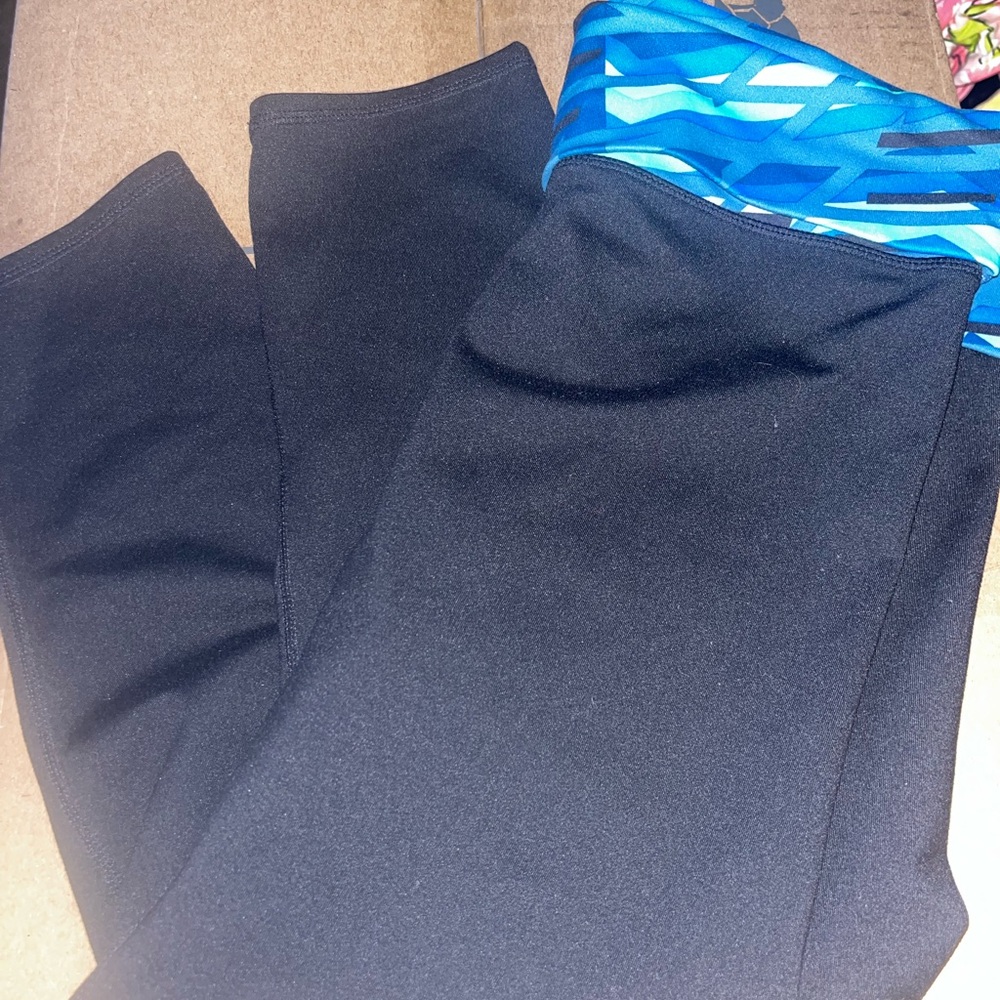 Black Workout Leggings with Blue Patterned Waistband